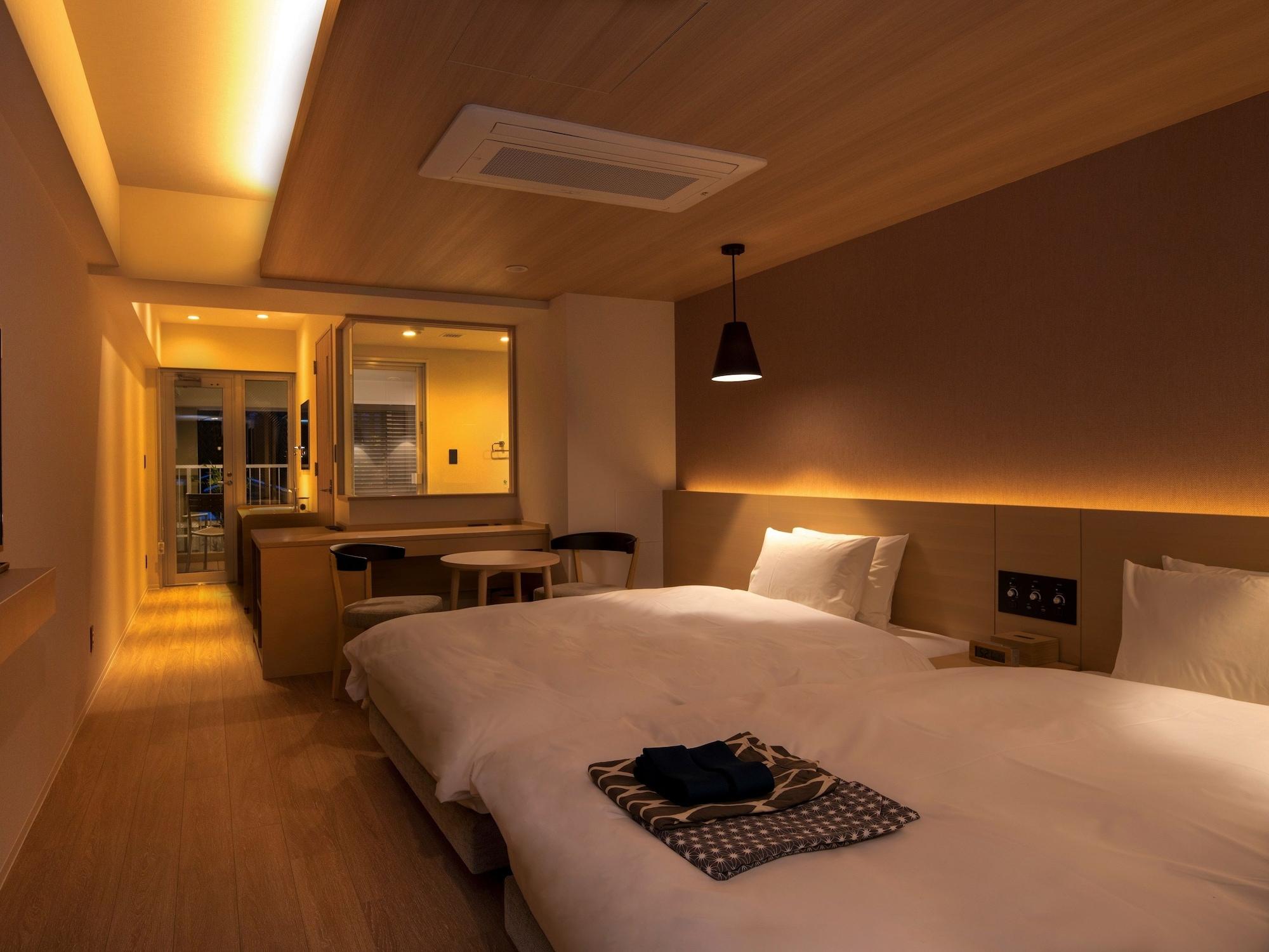 Uan Kanazawa Luaran gambar
