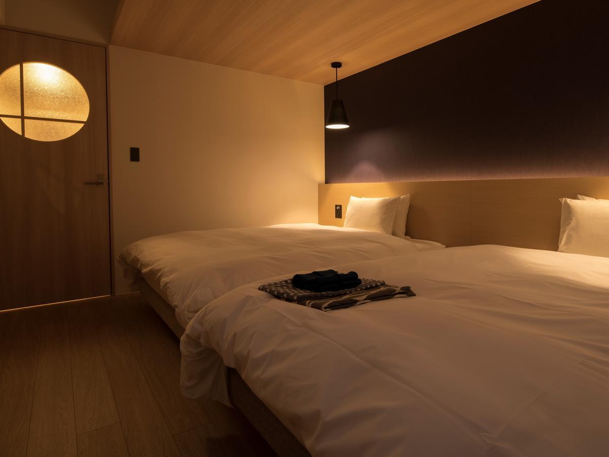 Uan Kanazawa Luaran gambar